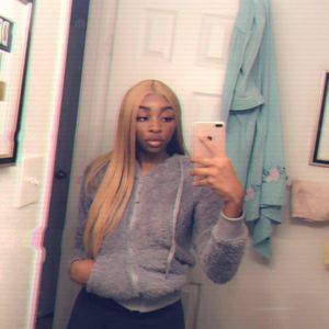 Meet your Posher, Shianne